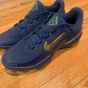 Nike Alpha Huarache Elite 4 Low (Jackie Robinson MCS Cleats)